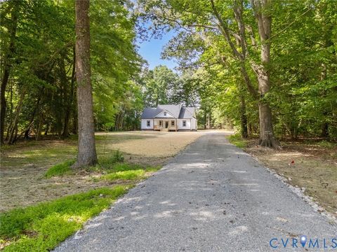Photo of 18801 The Glebe Lane, Providence Forge, VA 23030 (MLS # 2615267)