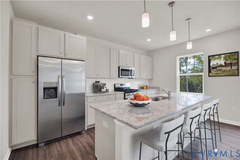 Tiny photo for 6454 Fennec Run, Moseley, VA 23120 (MLS # 2529424)