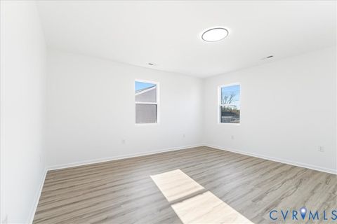 Tiny photo for 731 Harding Street, Petersburg, VA 23803 (MLS # 2532681)