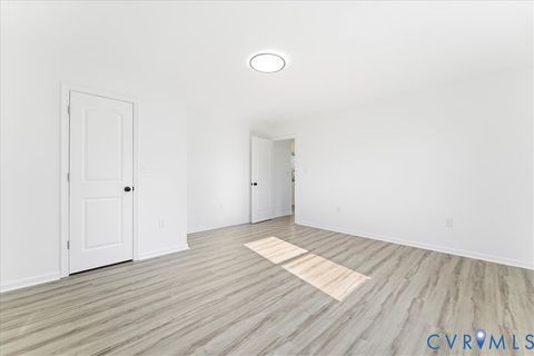 Tiny photo for 731 Harding Street, Petersburg, VA 23803 (MLS # 2532681)