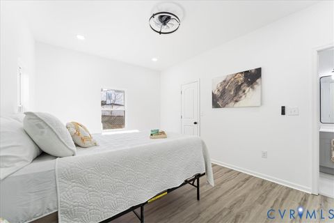 Tiny photo for 731 Harding Street, Petersburg, VA 23803 (MLS # 2532681)