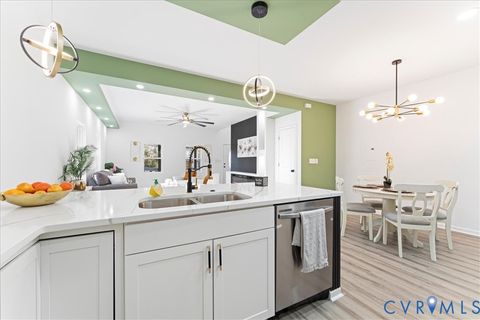 Tiny photo for 731 Harding Street, Petersburg, VA 23803 (MLS # 2532681)