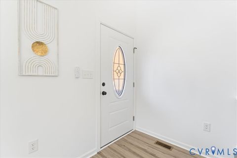 Tiny photo for 731 Harding Street, Petersburg, VA 23803 (MLS # 2532681)