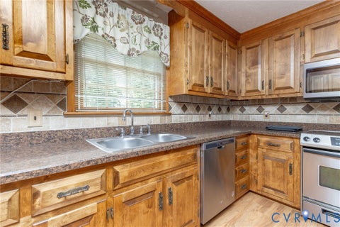 Tiny photo for 9143 Williamsville Road, Mechanicsville, VA 23116 (MLS # 2626535)