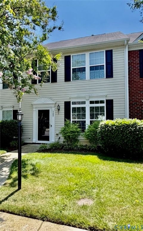 Photo of 127 Colter Drive, Richmond, VA 23223 (MLS # 2618194)