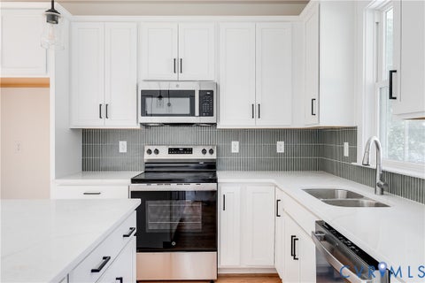 Tiny photo for 314 E 33rd Street, Richmond, VA 23224 (MLS # 2624000)