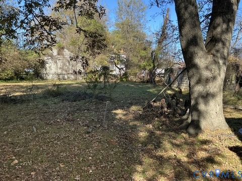 Tiny photo for 1633 Stuart Avenue, Petersburg, VA 23803 (MLS # 2531506)