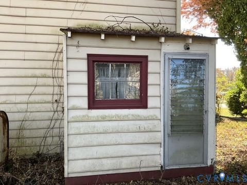 Tiny photo for 1633 Stuart Avenue, Petersburg, VA 23803 (MLS # 2531506)