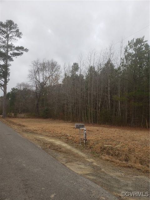 Photo of 7016 Chippokes Road, Spring Grove, VA 23881 (MLS # 2506938) Photo of 7016 Chippokes Road, Spring Grove, VA 23881 (MLS # 2506938)