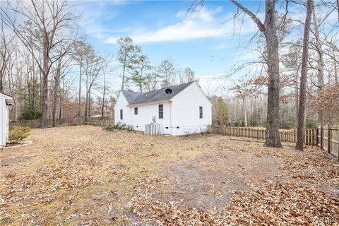 A home in Aylett