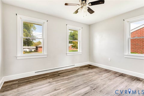 Tiny photo for 507 Walnut Avenue, Colonial Heights, VA 23834 (MLS # 2626202)