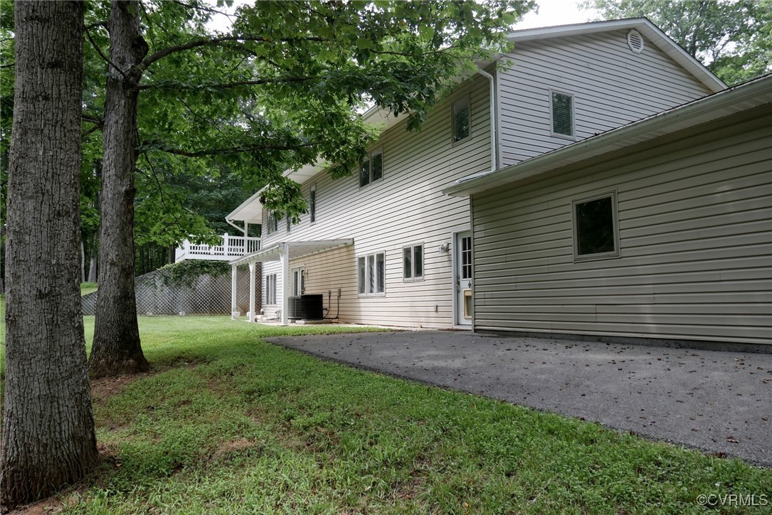 95 Echowood Lane