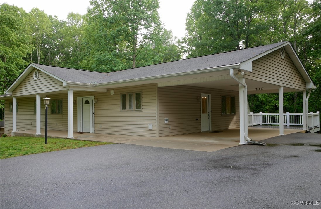 95 Echowood Lane