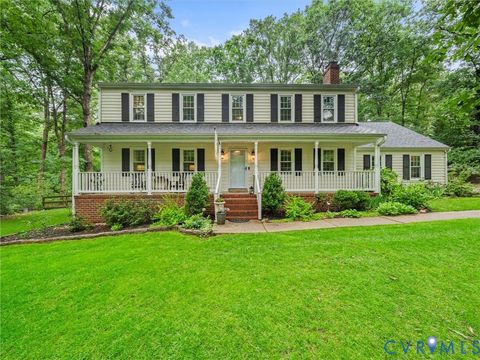 Photo of 13230 Queensgate Road, Midlothian, VA 23114 (MLS # 2613931)