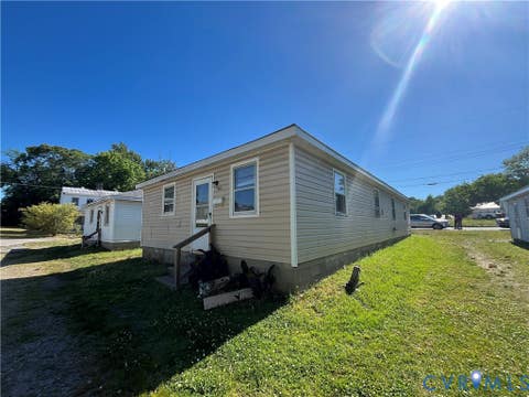 Photo of 749 Mt Airy Street, Petersburg, VA 23803 (MLS # 2622296)