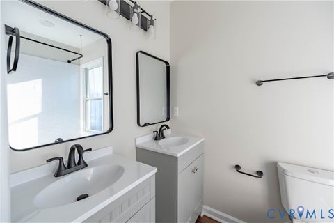 Tiny photo for 115 Pine Street, Petersburg, VA 23803 (MLS # 2625023)
