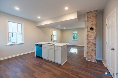 Tiny photo for 115 Pine Street, Petersburg, VA 23803 (MLS # 2625023)