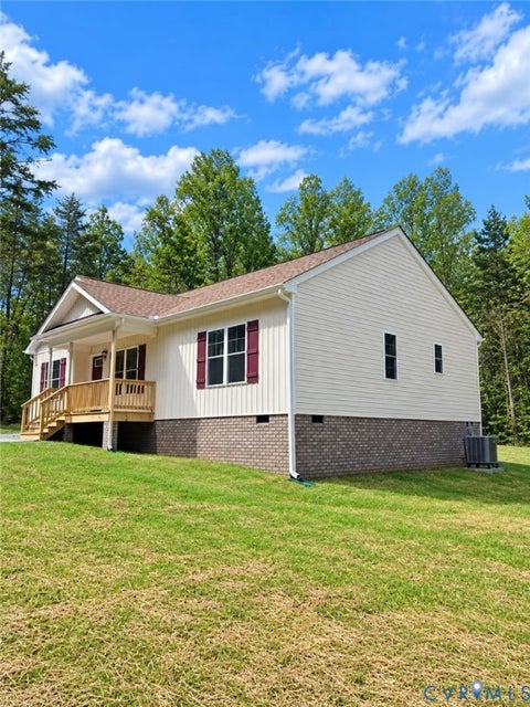Tiny photo for 1018 Johnson Road, Mineral, VA 23117 (MLS # 2624667)