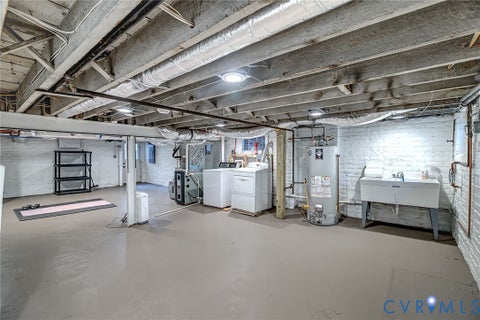 Tiny photo for 2407 Stuart Avenue, Richmond, VA 23220 (MLS # 2621592)
