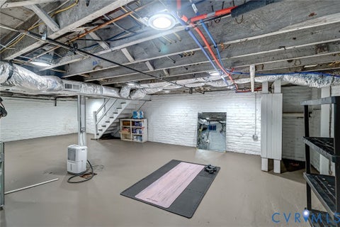 Tiny photo for 2407 Stuart Avenue, Richmond, VA 23220 (MLS # 2621592)