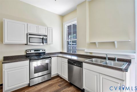 Tiny photo for 2105 Stuart Avenue, Richmond, VA 23220 (MLS # 2530260)
