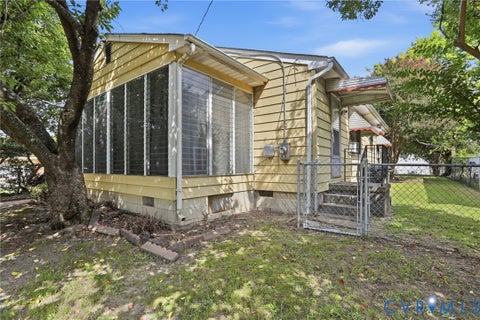 Tiny photo for 1900 Wood Street, Richmond, VA 23223 (MLS # 2623344)