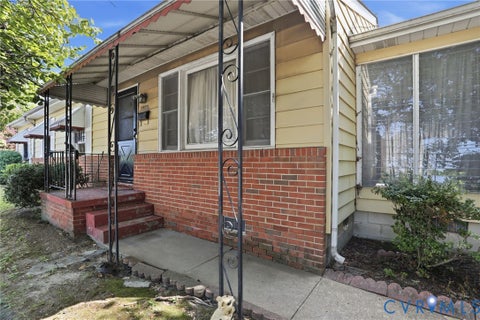 Tiny photo for 1900 Wood Street, Richmond, VA 23223 (MLS # 2623344)