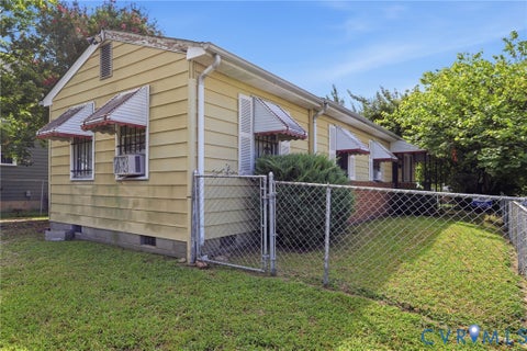 Tiny photo for 1900 Wood Street, Richmond, VA 23223 (MLS # 2623344)