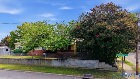 Tiny photo for 1900 Wood Street, Richmond, VA 23223 (MLS # 2623344)