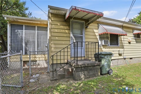 Tiny photo for 1900 Wood Street, Richmond, VA 23223 (MLS # 2623344)
