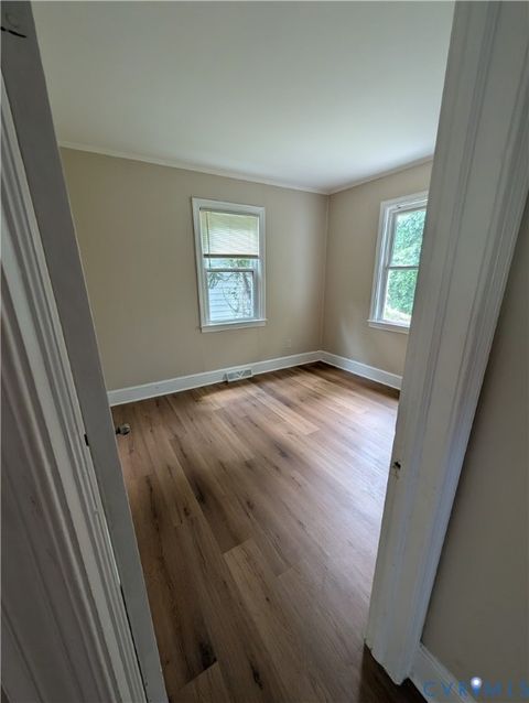Tiny photo for 726 Jefferson Place, Petersburg, VA 23803 (MLS # 2618011)