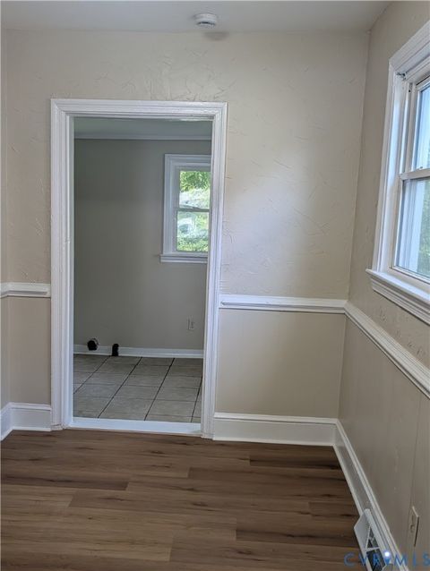 Tiny photo for 726 Jefferson Place, Petersburg, VA 23803 (MLS # 2618011)