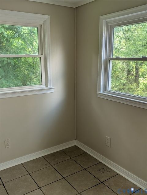 Tiny photo for 726 Jefferson Place, Petersburg, VA 23803 (MLS # 2618011)