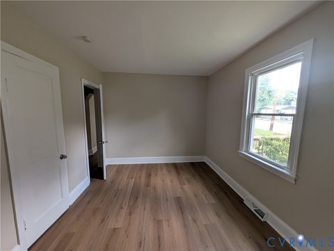 Tiny photo for 726 Jefferson Place, Petersburg, VA 23803 (MLS # 2618011)