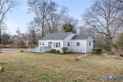 Photo of 1207 Osborn Road, Farmville, VA 23901 (MLS # 2533287)