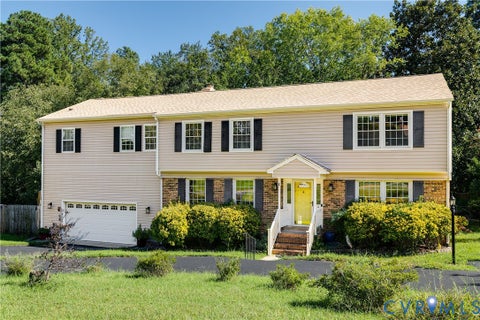 Photo of 6415 Lakeway Drive, Mechanicsville, VA 23111 (MLS # 2623897)