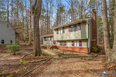Tiny photo for 13313 Farm Crest Court, Midlothian, VA 23112 (MLS # 2605588)