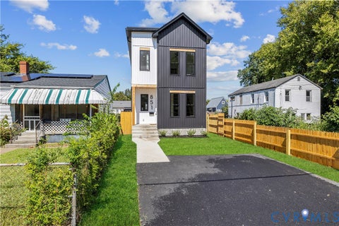 Tiny photo for 851 E Bank Street, Petersburg, VA 23803 (MLS # 2625564)