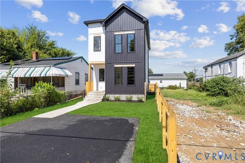 Tiny photo for 851 E Bank Street, Petersburg, VA 23803 (MLS # 2625564)