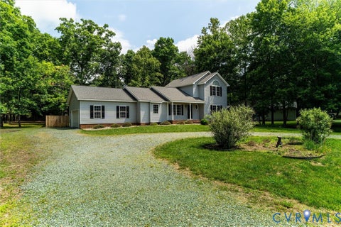 Photo of 7 Loving Terrace, Palmyra, VA 22963 (MLS # 2627069)