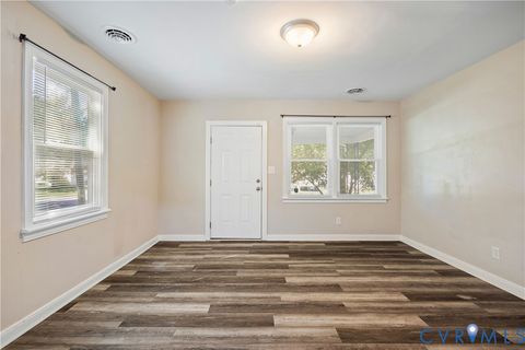 Tiny photo for 101 Slagle Avenue, Petersburg, VA 23803 (MLS # 2521993)