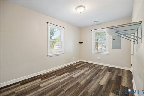 Tiny photo for 101 Slagle Avenue, Petersburg, VA 23803 (MLS # 2521993)