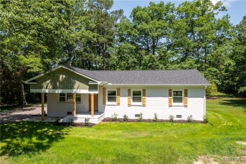 A home in Dinwiddie