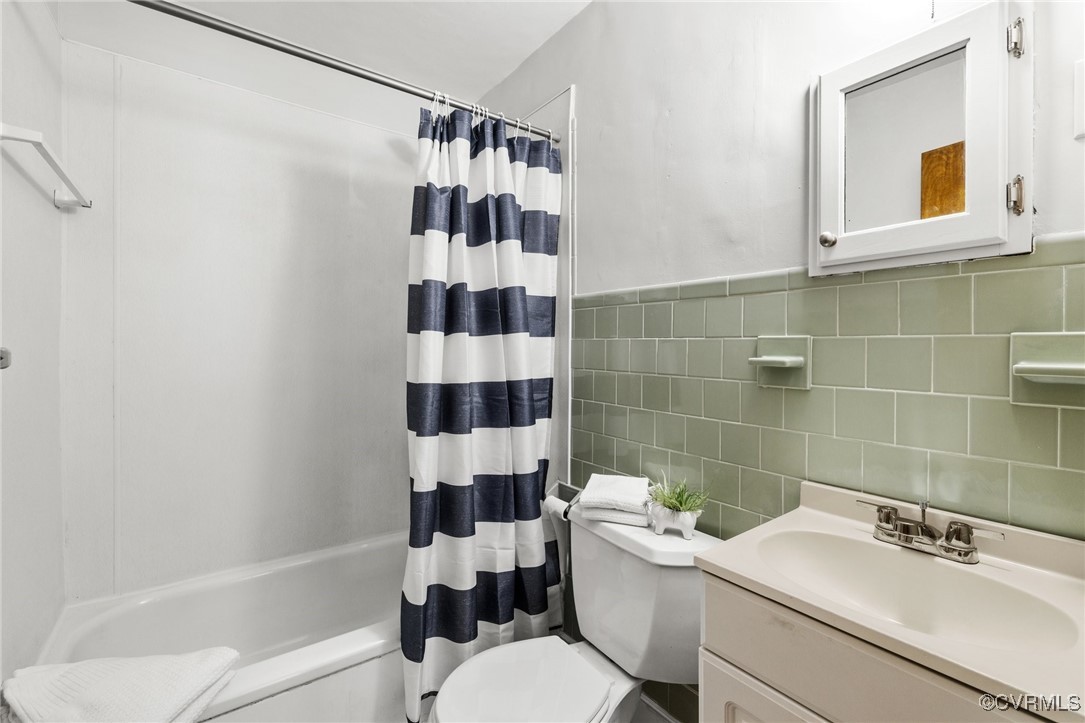 Richmond, Virginia 23224, United States, 3 Bedrooms Bedrooms, ,1 BathroomBathrooms,Residential,Pending,112389