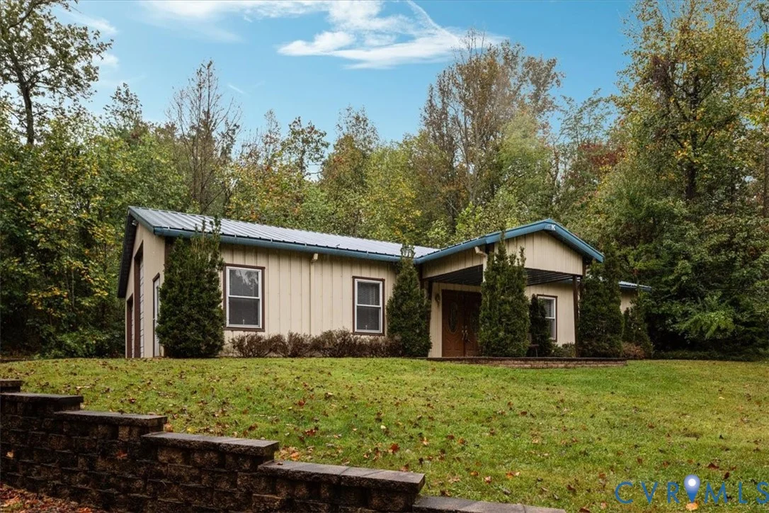 563 Park View Drive, White Post, VA, 22835