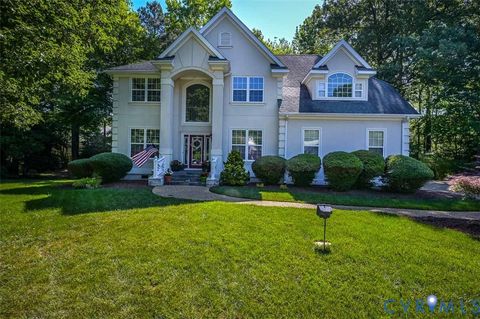 Photo of 11215 Shelter Cove, Smithfield, VA 23430 (MLS # 2613109)