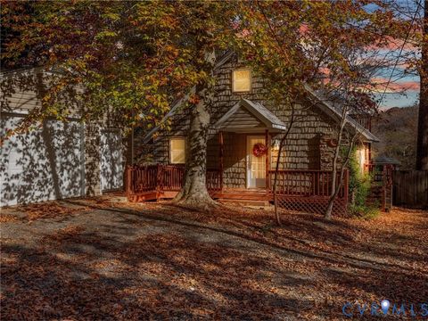 Photo of 7048 Lakeshore Drive, New Kent, VA 23141 (MLS # 2533801)