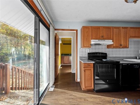 Tiny photo for 7048 Lakeshore Drive, New Kent, VA 23141 (MLS # 2533801)