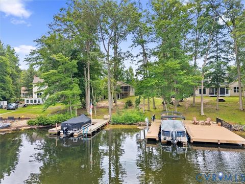 Tiny photo for 44 Lake Caroline Drive, Ruther Glen, VA 22546 (MLS # 2618404)