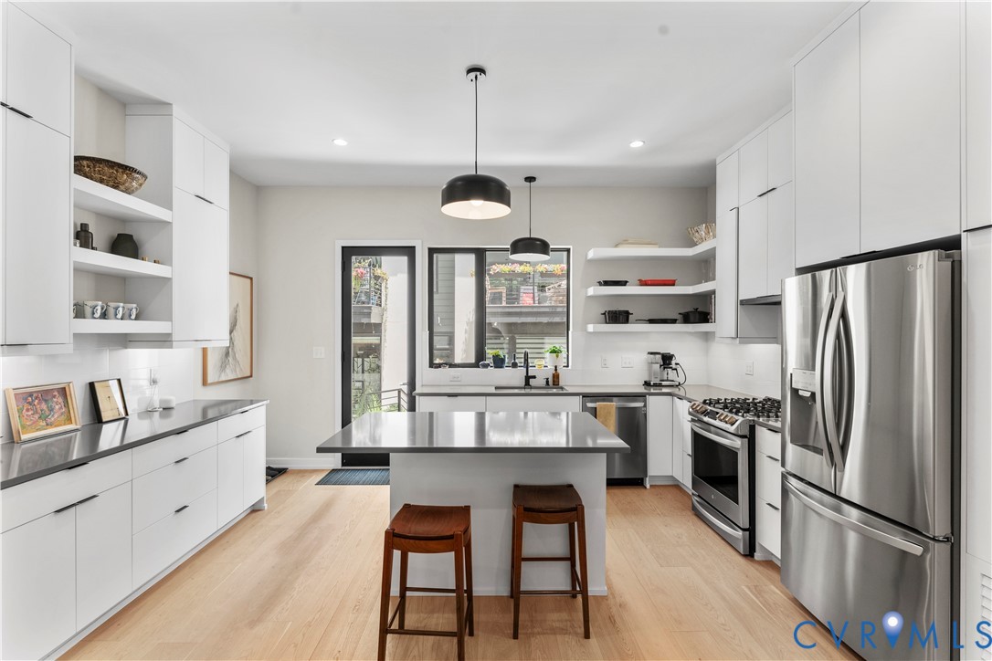 Richmond, Virginia 23220, United States, 3 Bedrooms Bedrooms, ,3 BathroomsBathrooms,Residential,Active,230622